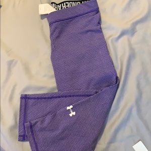 Purple under armor cropped leggings